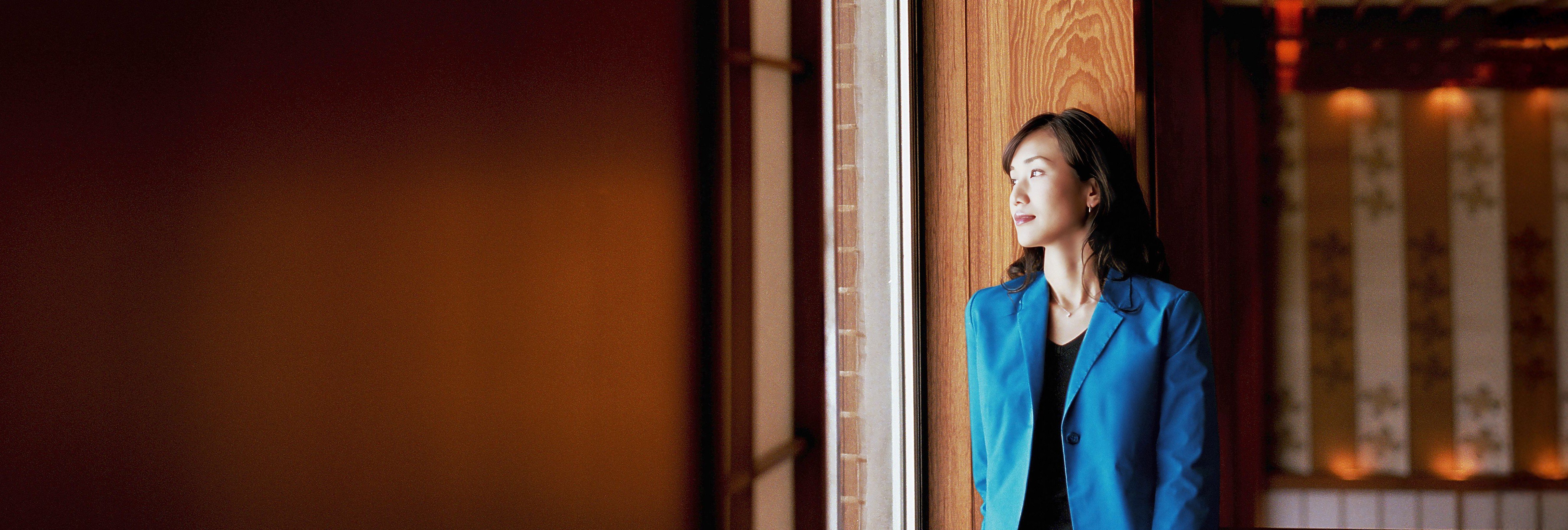 Lady In Edo Hotel Blue Jacket
